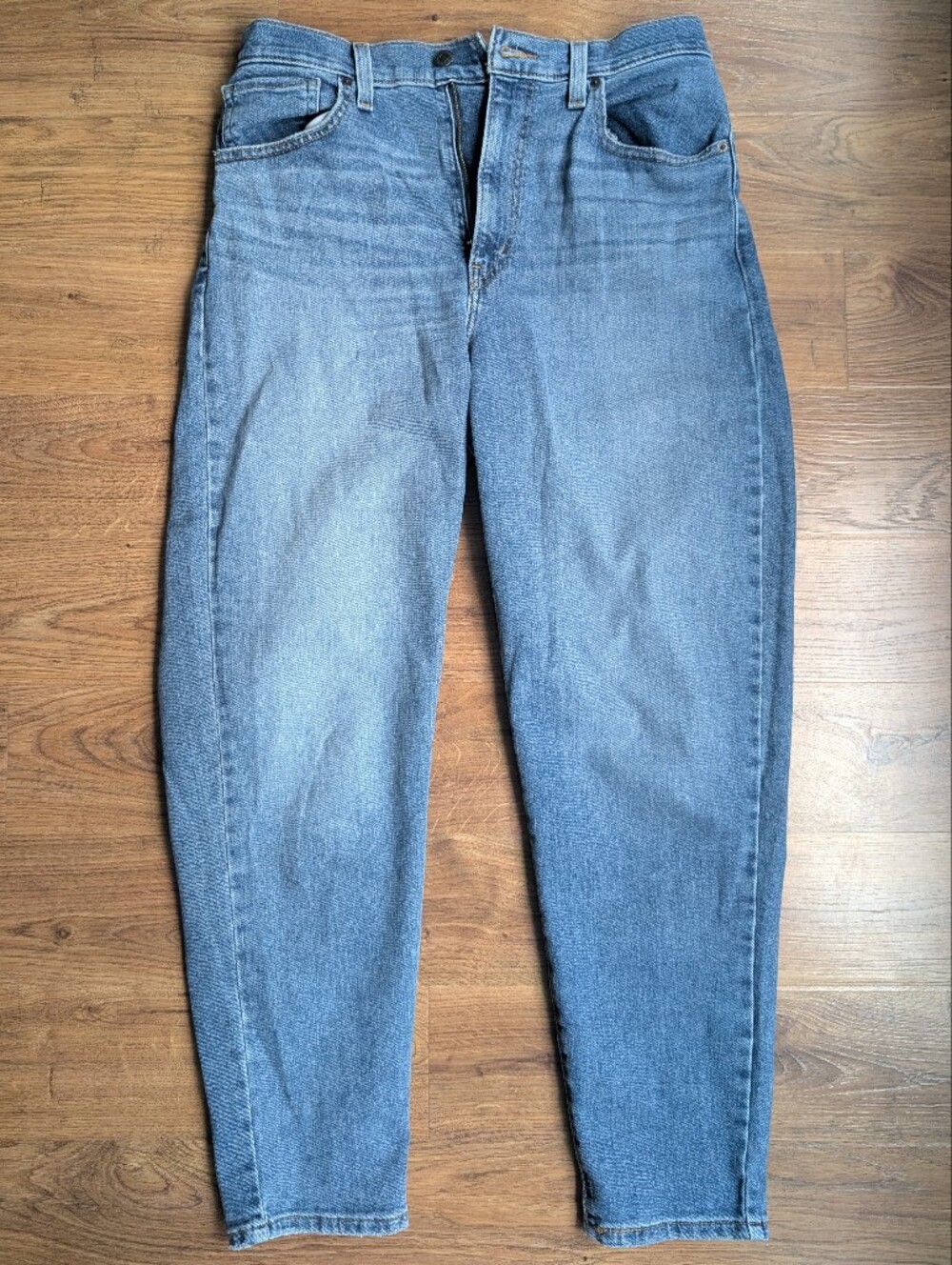 Levi's High Rise Mom Jeans